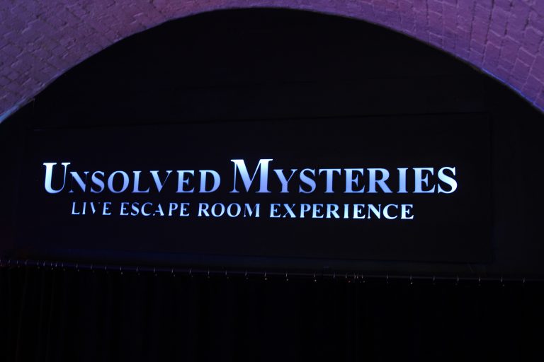 Unsolved_Lobby_Sign